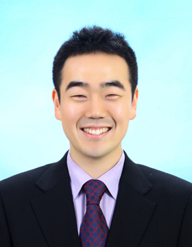 Portrait of Prof. Jeewhan Yoon